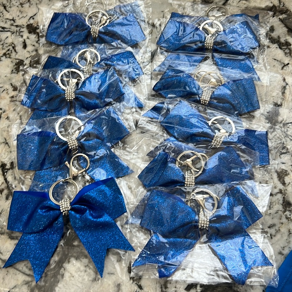 Set of 12 Blue Bow Bag Clips/Keychains-New